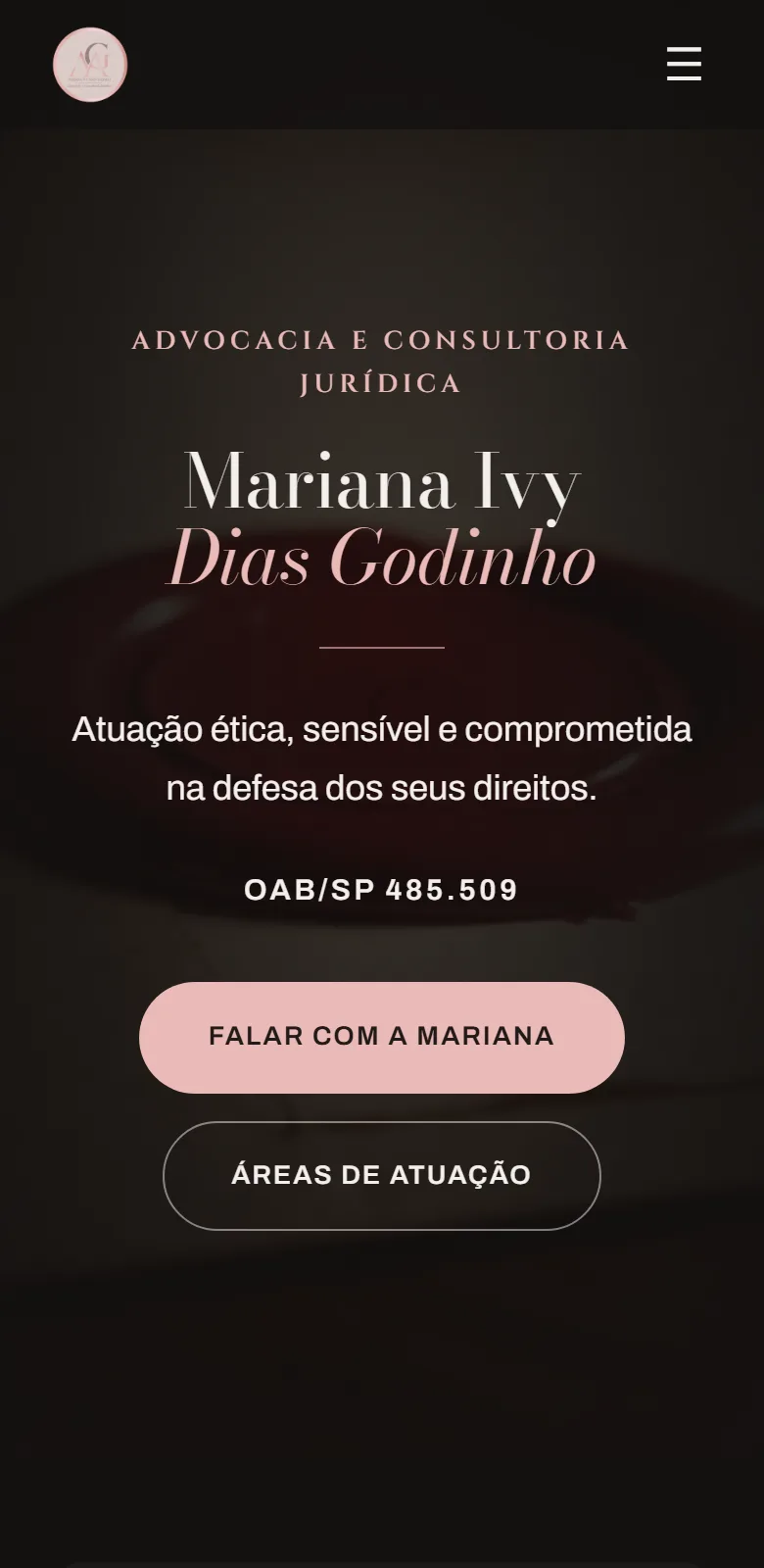 Site da advogada Mariana Godinho no celular